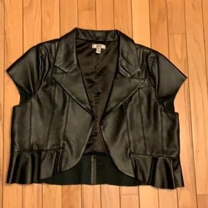 Chic 100% leather black bolero vest